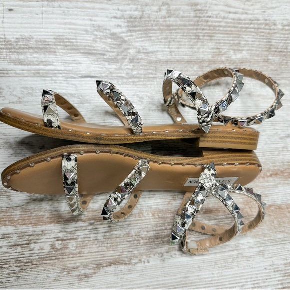 Steve Madden Travel Snake-Print Sandals Size 6 - Picture 5 of 5